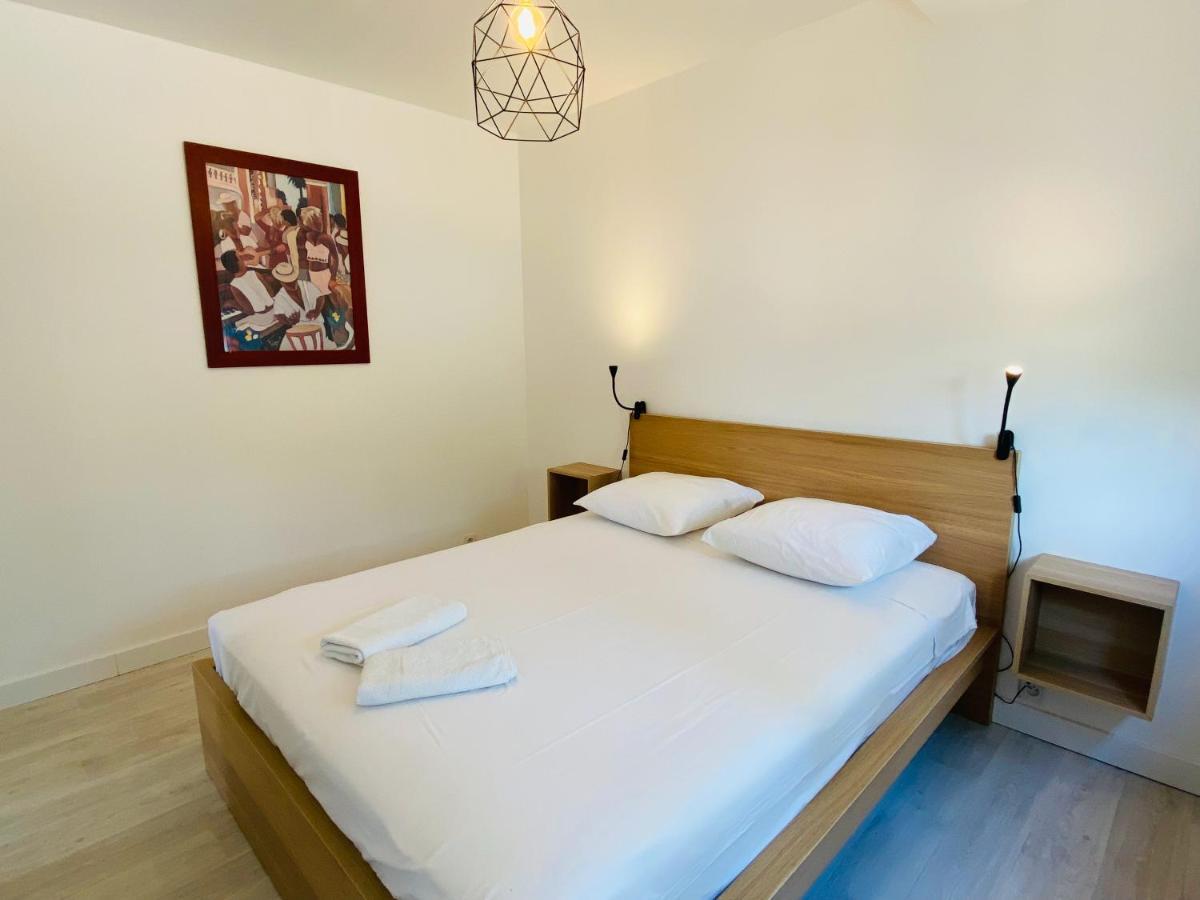 Bel Appartement Avec Terrasse Et Beau Jardin Classe 1 Etoile ラシオタ エクステリア 写真